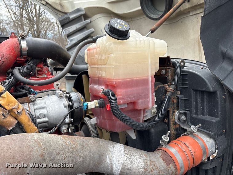 image for item YA1295 2018 International LT625 semi truck