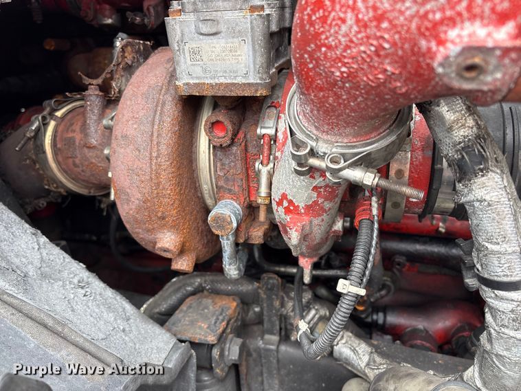 image for item YA1295 2018 International LT625 semi truck