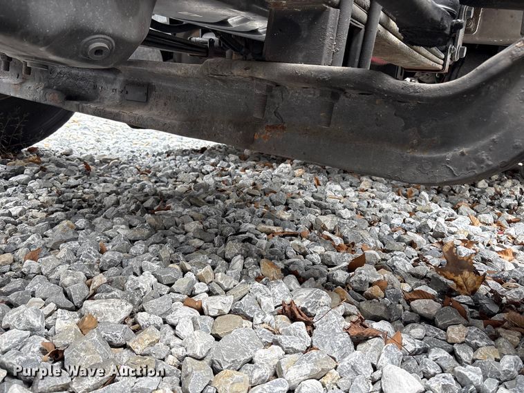 image for item YA1295 2018 International LT625 semi truck