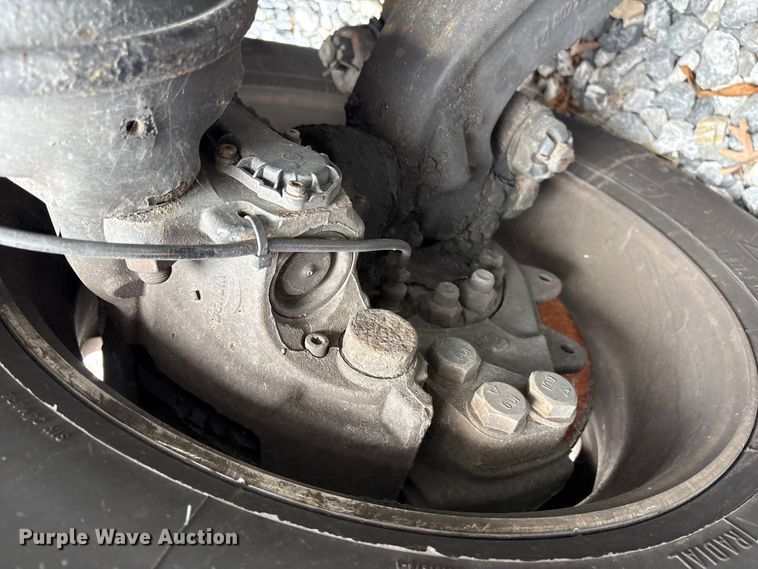 image for item YA1295 2018 International LT625 semi truck