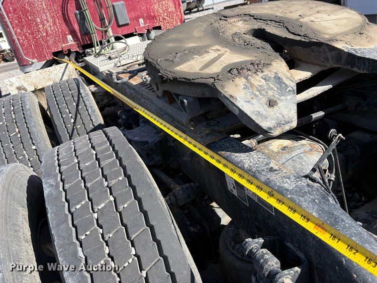 image for item YA2222 2019 Peterbilt 567 semi truck