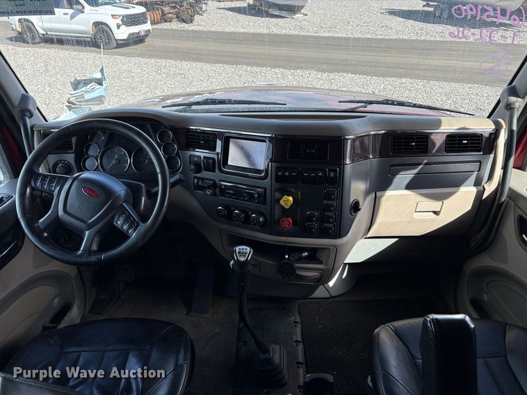 image for item YA2222 2019 Peterbilt 567 semi truck