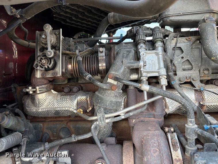 image for item YA2222 2019 Peterbilt 567 semi truck