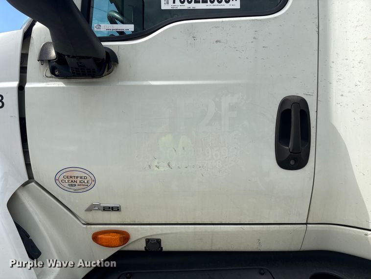image for item YA2431 2019 International LT625 semi truck
