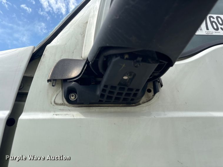 image for item YA2431 2019 International LT625 semi truck