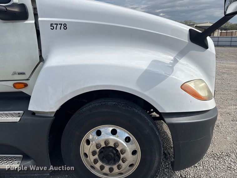 image for item YA2431 2019 International LT625 semi truck