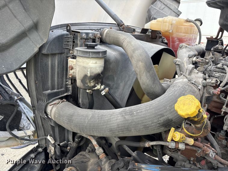 image for item YA2431 2019 International LT625 semi truck