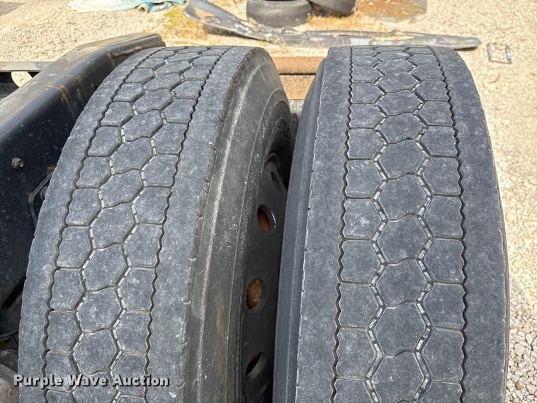 image for item YA2431 2019 International LT625 semi truck