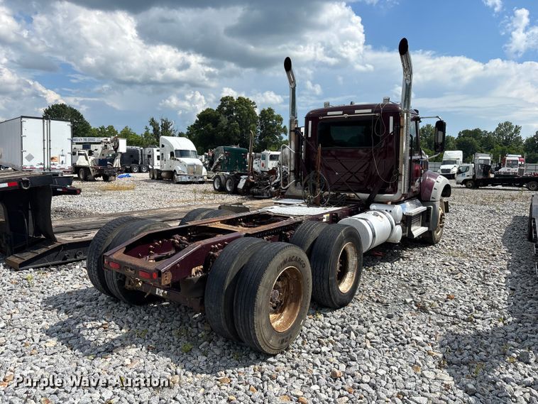 image for item YA2734 2020 Mack Granite truck cab and chassis