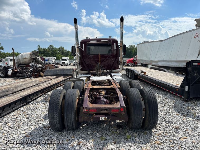 image for item YA2734 2020 Mack Granite truck cab and chassis