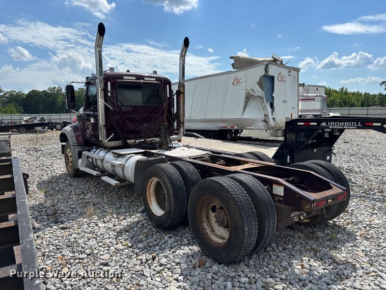 image for item YA2734 2020 Mack Granite truck cab and chassis