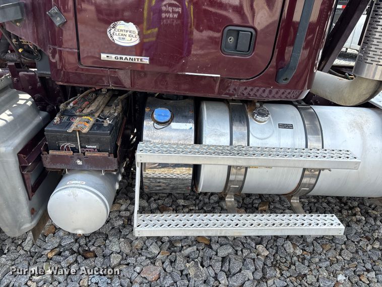 image for item YA2734 2020 Mack Granite truck cab and chassis