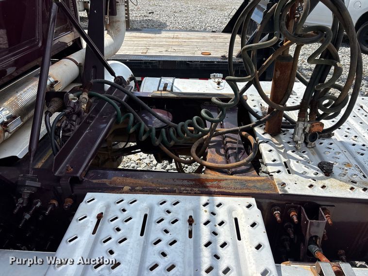 image for item YA2734 2020 Mack Granite truck cab and chassis