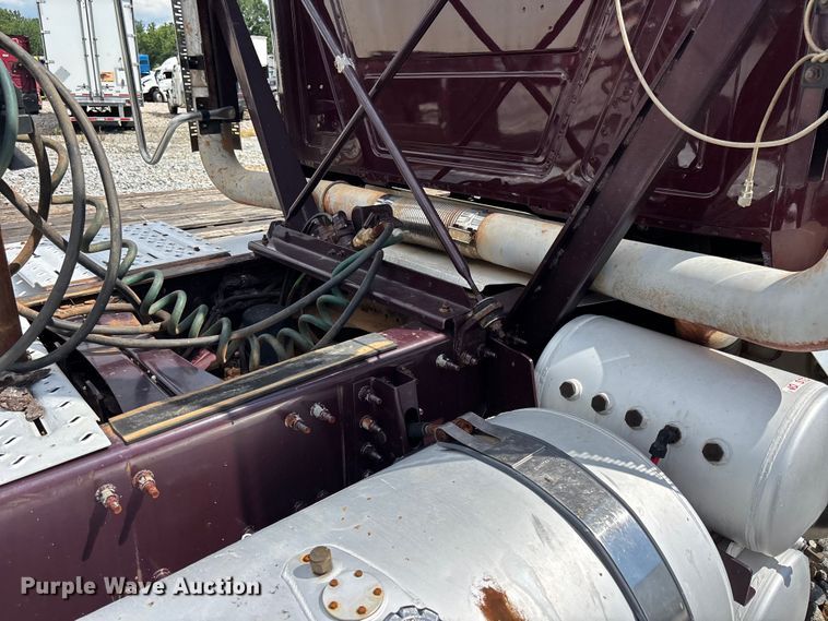 image for item YA2734 2020 Mack Granite truck cab and chassis