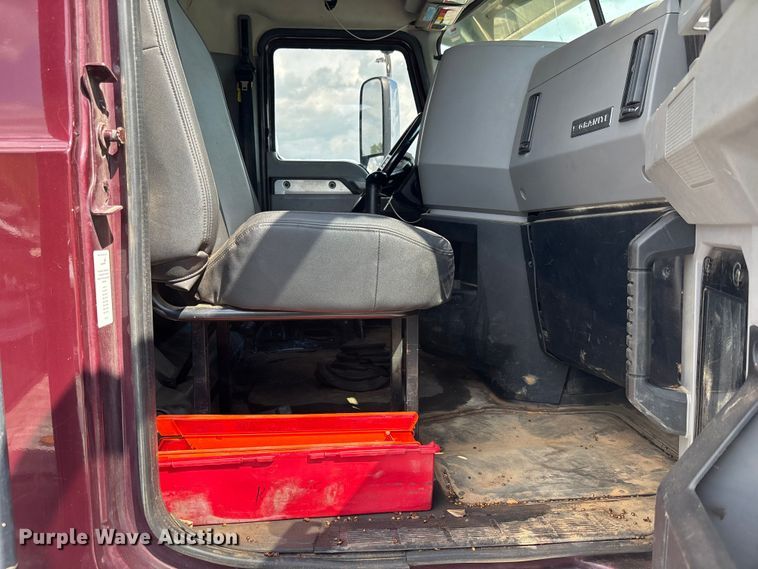 image for item YA2734 2020 Mack Granite truck cab and chassis