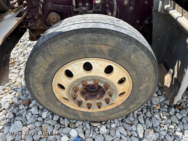 image for item YA2734 2020 Mack Granite truck cab and chassis
