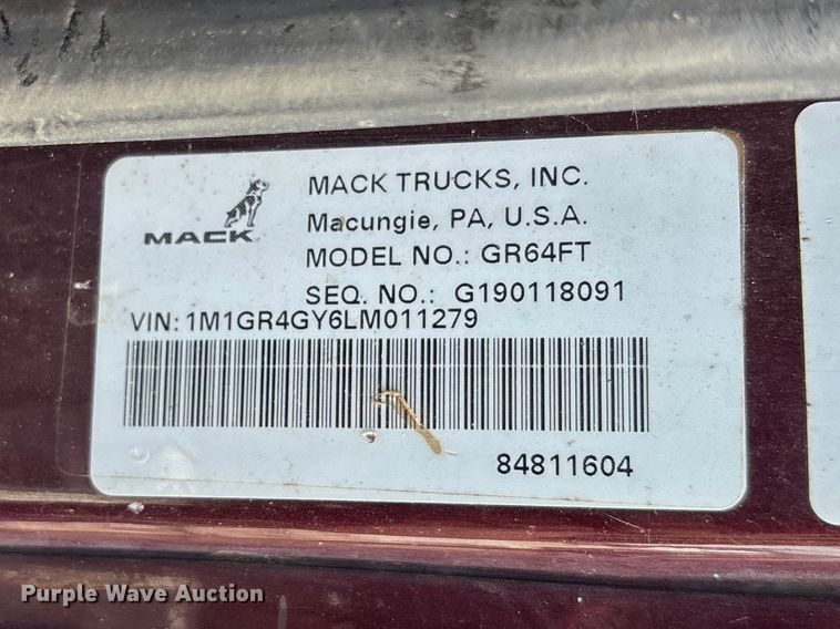 image for item YA2734 2020 Mack Granite truck cab and chassis