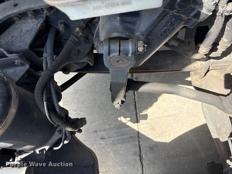 image for item YA2847 2018 Freightliner Cascadia semi truck