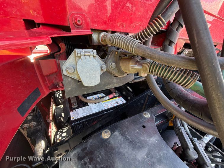 image for item YA2907 2020 Volvo VNR semi truck