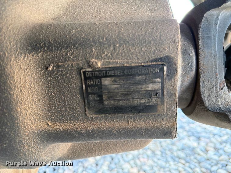image for item YA3357 2023 Freightliner Business Class M2 box truck