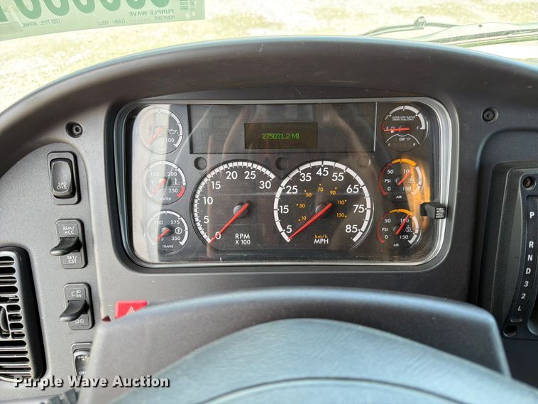 image for item YA3357 2023 Freightliner Business Class M2 box truck