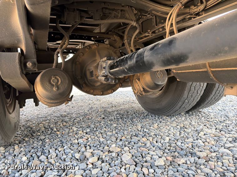 image for item YA3357 2023 Freightliner Business Class M2 box truck