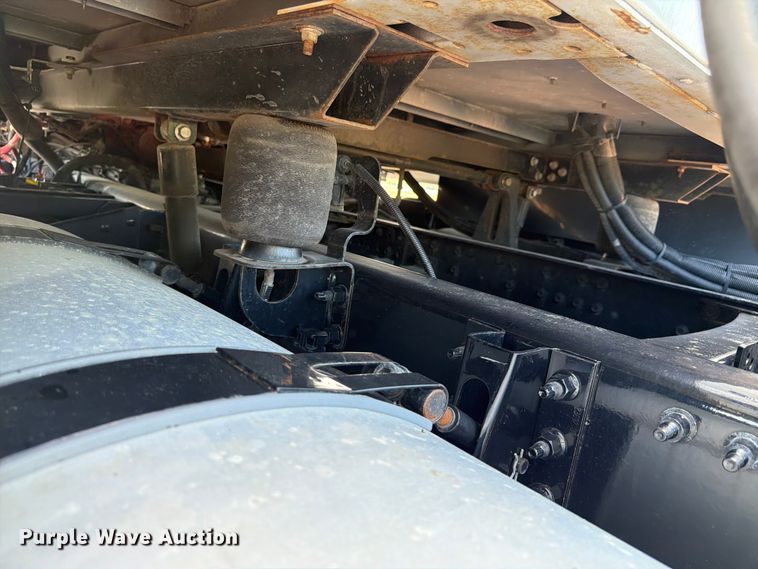 image for item YA3388 2023 Mack Anthem semi truck