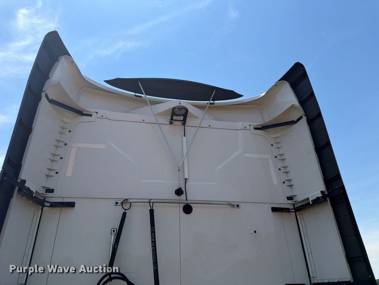 image for item YA3388 2023 Mack Anthem semi truck