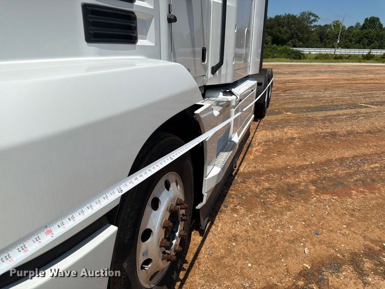 image for item YA3388 2023 Mack Anthem semi truck