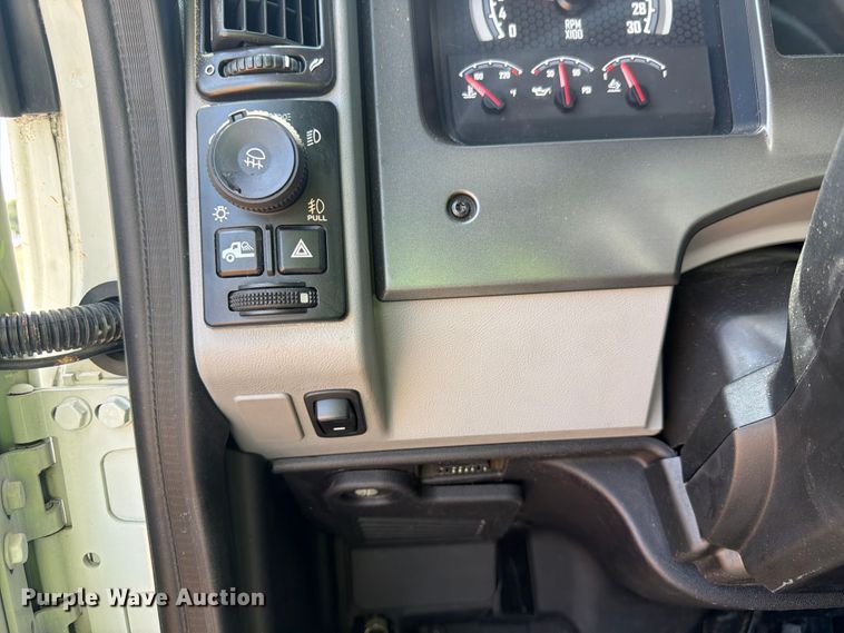 image for item YA3388 2023 Mack Anthem semi truck