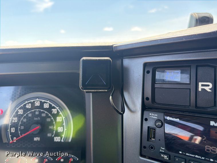image for item YA3388 2023 Mack Anthem semi truck