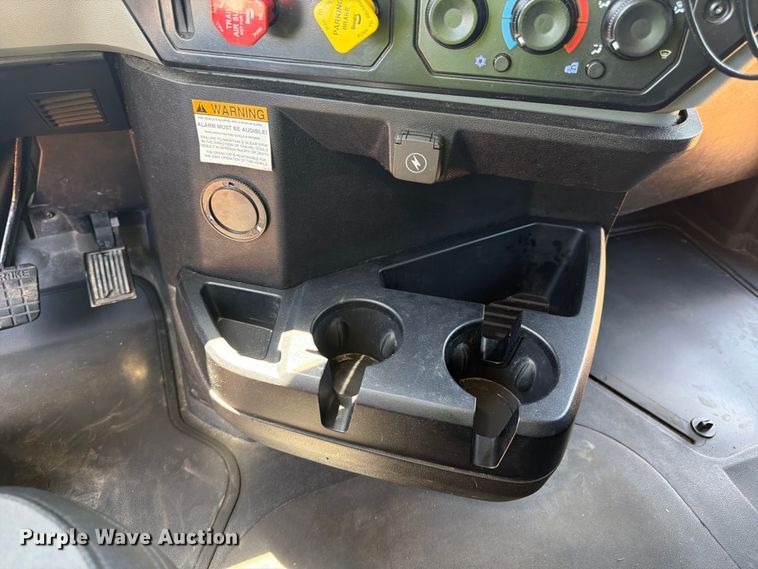 image for item YA3388 2023 Mack Anthem semi truck