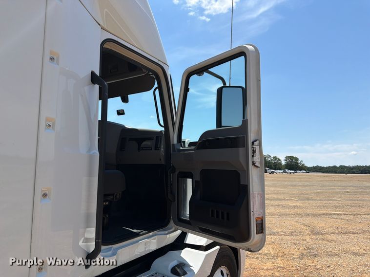 image for item YA3388 2023 Mack Anthem semi truck