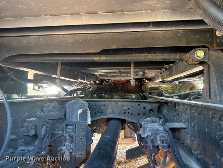 image for item YA3388 2023 Mack Anthem semi truck
