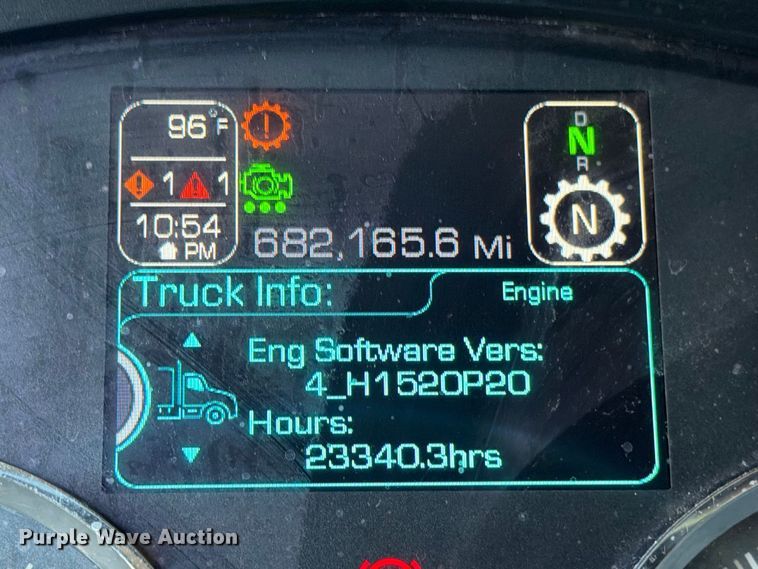 image for item YA3554 2020 Kenworth T680 semi truck