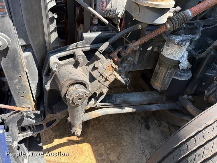 image for item YA3554 2020 Kenworth T680 semi truck