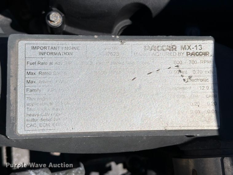 image for item YA3554 2020 Kenworth T680 semi truck
