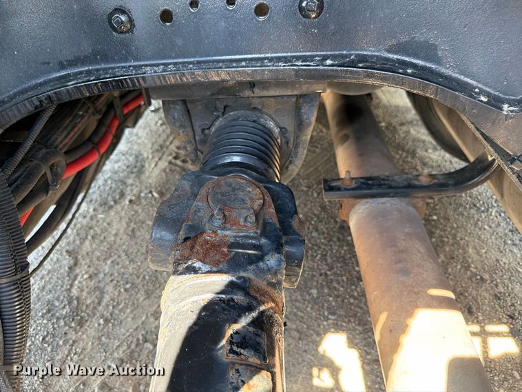image for item YA3554 2020 Kenworth T680 semi truck