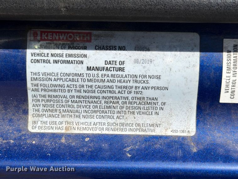 image for item YA3554 2020 Kenworth T680 semi truck