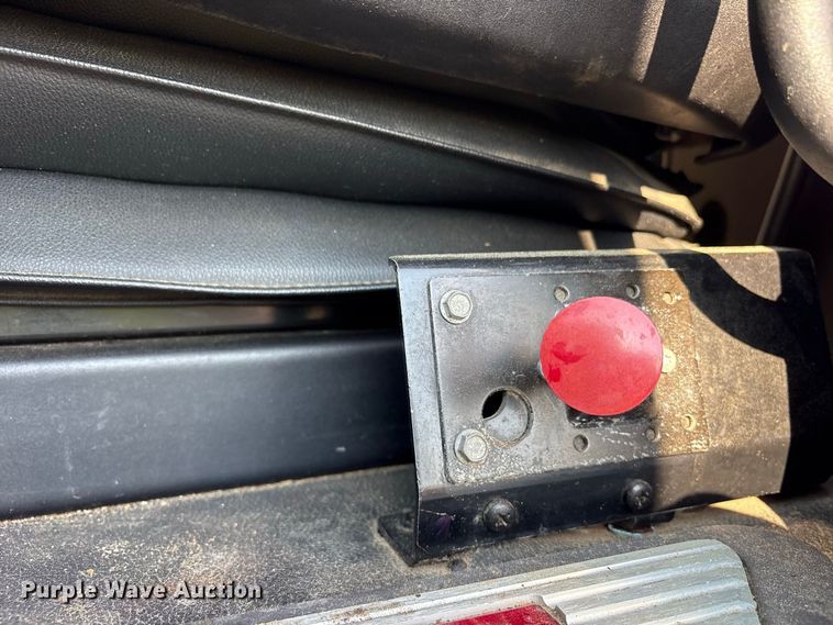 image for item YA3774 2019 Kenworth T880 semi truck