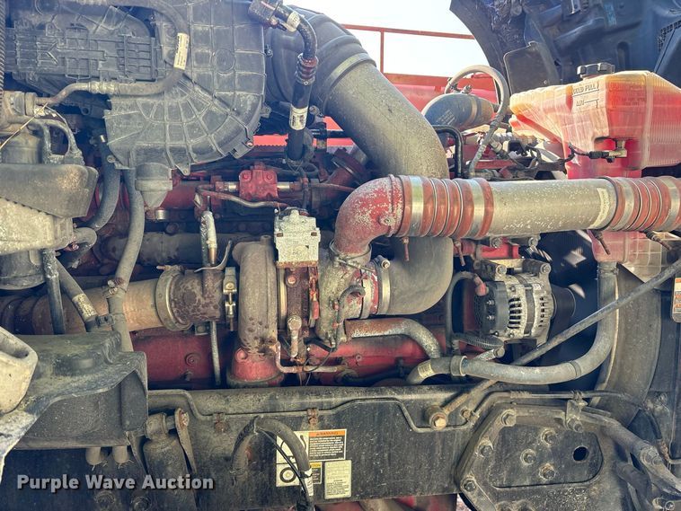 image for item YA3774 2019 Kenworth T880 semi truck