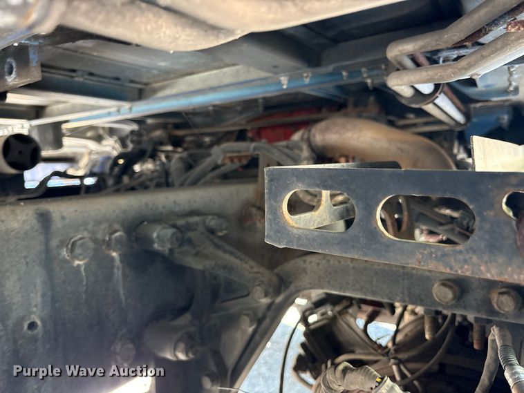 image for item YA3774 2019 Kenworth T880 semi truck
