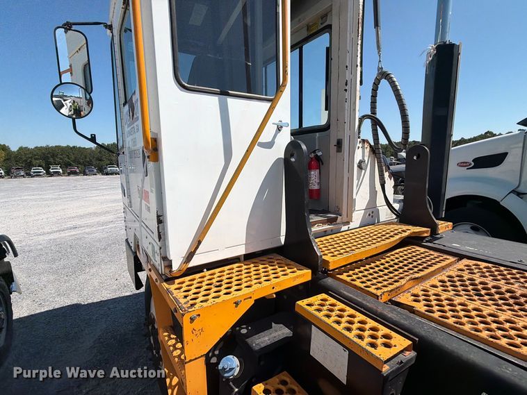 image for item YA3862 2014 Kalmar Ottawa yard truck