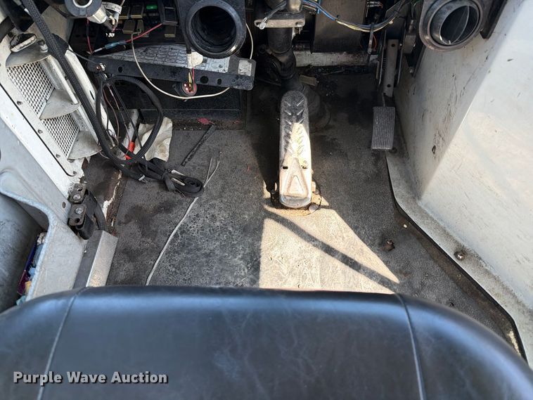 image for item YA3862 2014 Kalmar Ottawa yard truck