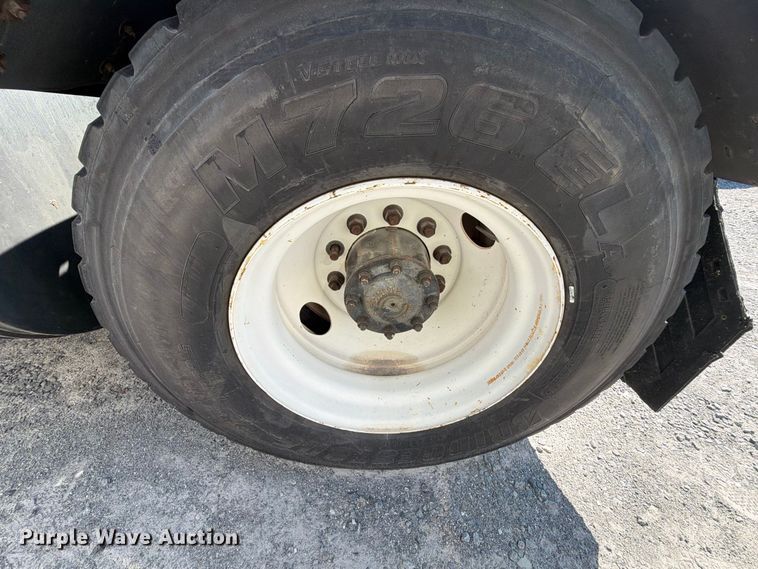 image for item YA3862 2014 Kalmar Ottawa yard truck