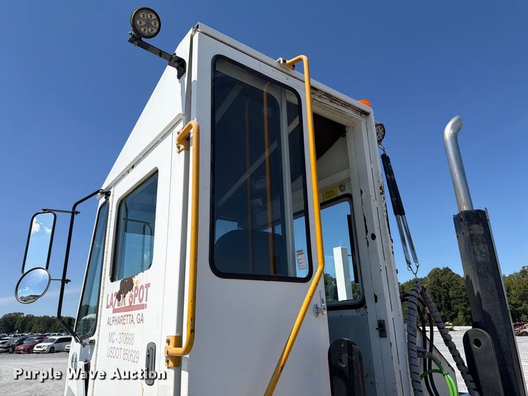 image for item YA3863 2014 Kalmar Ottawa yard truck