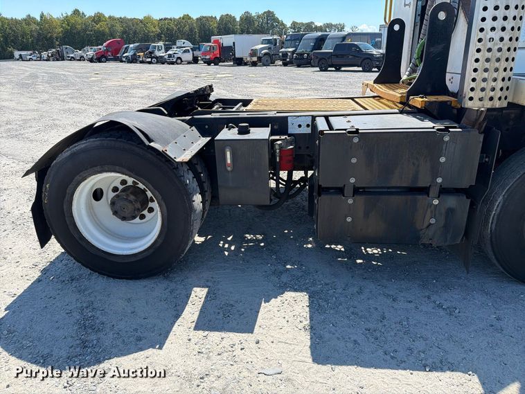 image for item YA3863 2014 Kalmar Ottawa yard truck