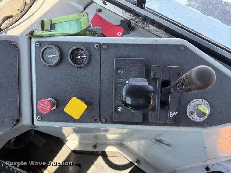 image for item YA3863 2014 Kalmar Ottawa yard truck