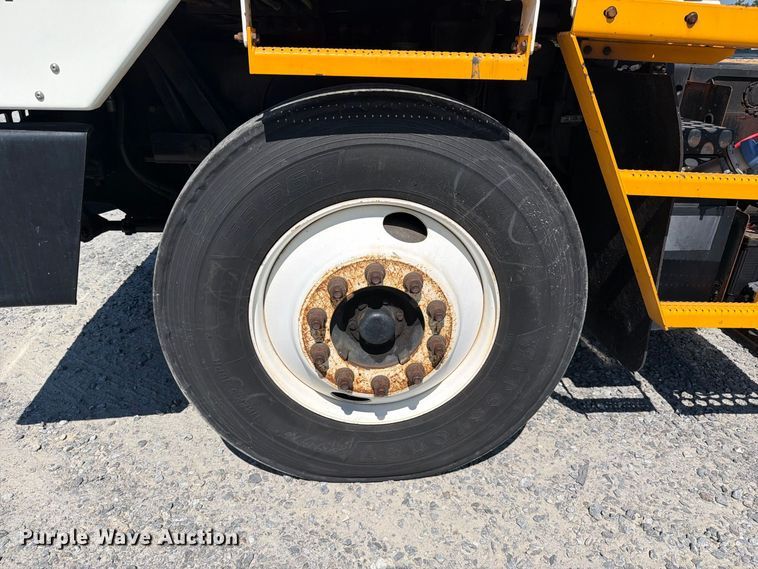 image for item YA3863 2014 Kalmar Ottawa yard truck