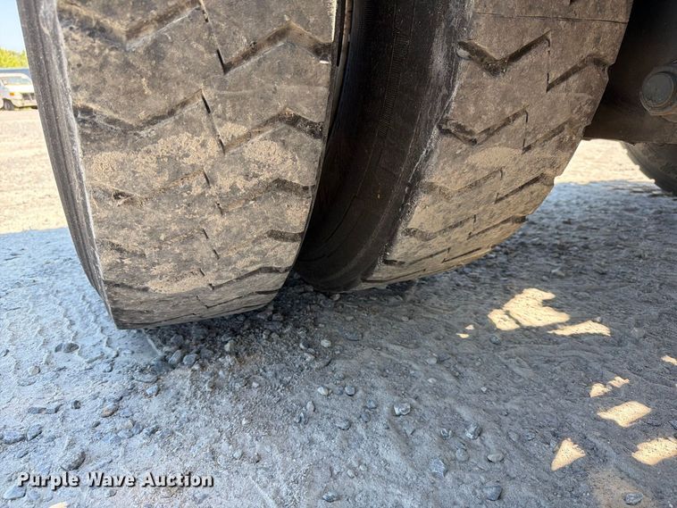 image for item YA3863 2014 Kalmar Ottawa yard truck
